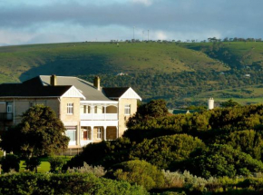 Port Elliot Beach House YHA